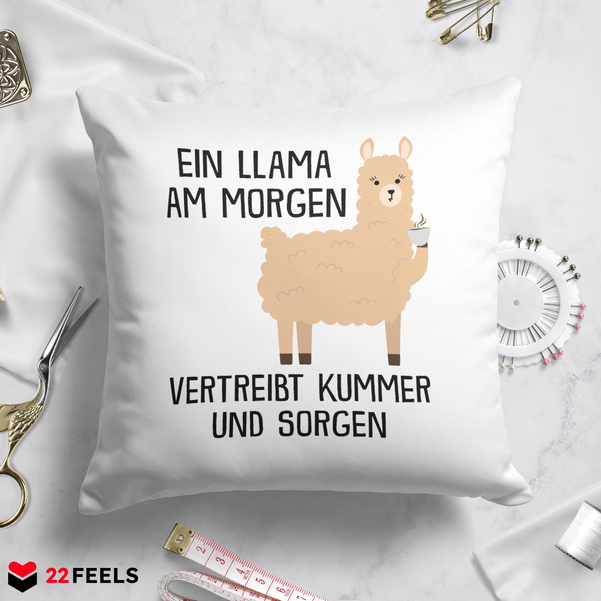 22Feels® Kissen mit Llama Tiermotiv - Büro Geschenkidee - Spruch: Kummer und Sorgen (Weiss, 40x40cm)-Kissen Weiss 40x40-22Feels