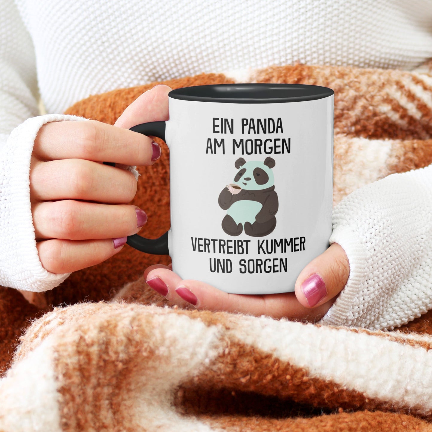 22Feels® Tasse mit Panda Tiermotiv - Büro Geschenkidee - Spruch: Kummer und Sorgen (Weiss-Schwarz, 320ml)-TwoTone Tasse Weiss-Schwarz 320ml-22Feels