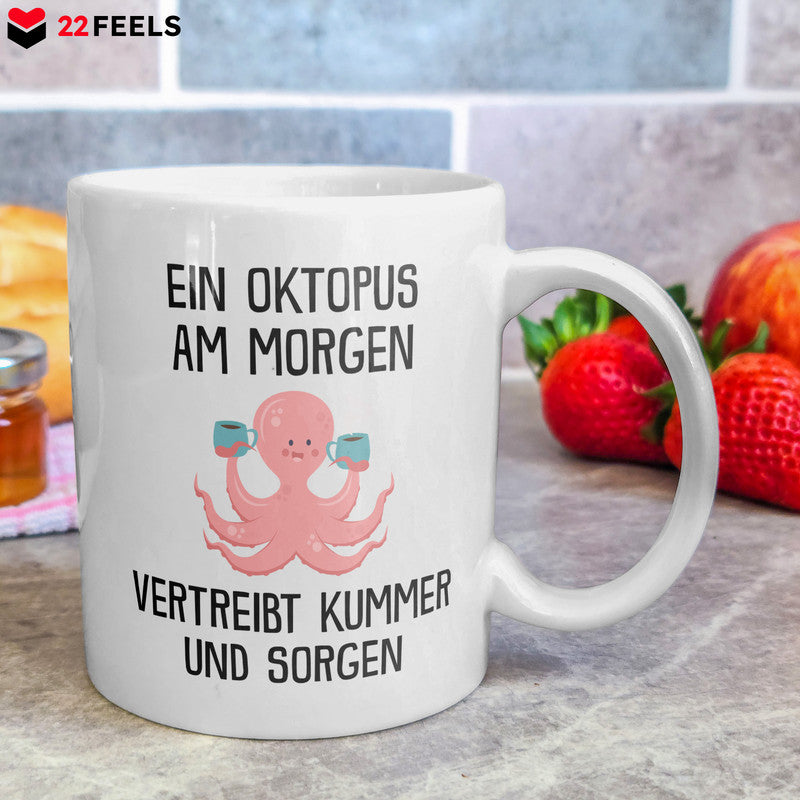 22Feels® Tasse mit Oktopus Tiermotiv - Büro Geschenkidee - Spruch: Kummer und Sorgen (Weiss, 320ml)-Weisse Tasse 320ml-22Feels