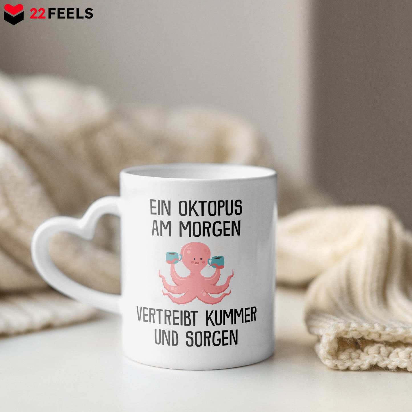 22Feels® Tasse mit Oktopus Tiermotiv - Büro Geschenkidee - Spruch: Kummer und Sorgen (Herzhenkel, Weiss, 320ml)-Tasse Weiss Herzhenkel 320ml-22Feels