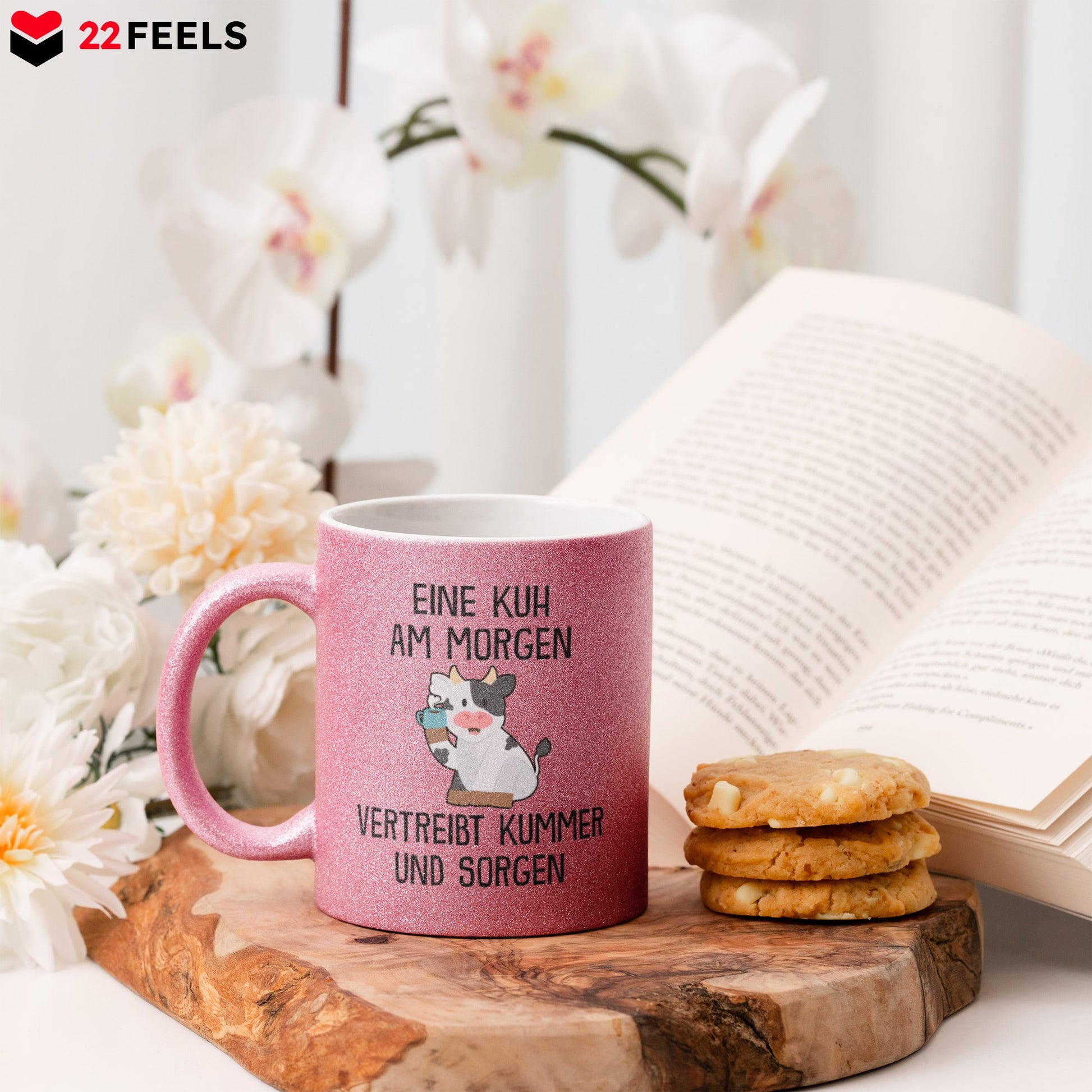 22Feels® Glitzertasse mit Kuh Tiermotiv - Büro Geschenkidee - Spruch: Kummer und Sorgen (Pink, 320ml)-Glitzertasse Pink 320ml-22Feels