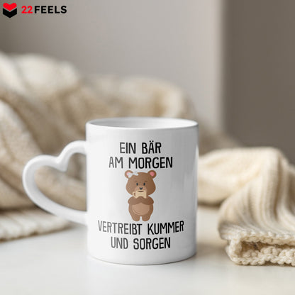 22Feels® Tasse mit Bär Tiermotiv - Büro Geschenkidee - Kummer und Sorgen Spruch (Herzhenkel, Weiss, 320ml)-Tasse Weiss Herzhenkel 320ml-22Feels