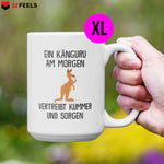 22Feels® XL Tasse mit Känguru Tiermotiv - Büro Geschenkidee - Spruch: Kummer und Sorgen (Weiss, 440ml)-Weisse XL Tasse 440ml-22Feels