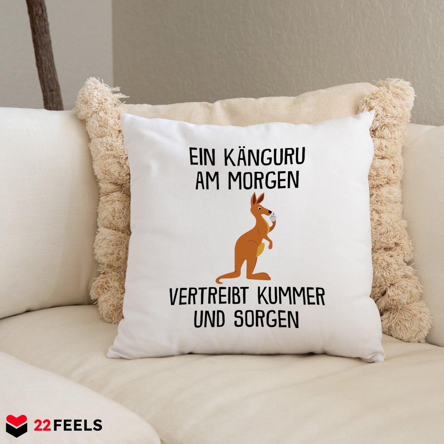 22Feels® Kissen mit Känguru Tiermotiv - Büro Geschenkidee - Spruch: Kummer und Sorgen (Weiss, 40x40cm)-Kissen Weiss 40x40-22Feels
