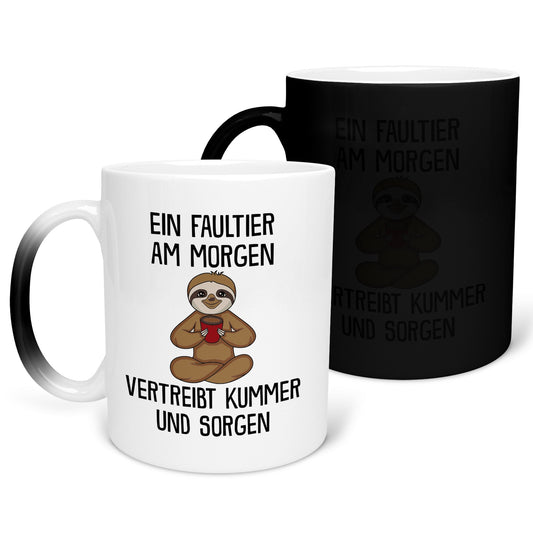 22Feels® Zaubertasse mit Faultier Tiermotiv - Büro Geschenkidee - Spruch: Kummer und Sorgen (Matt-Schwarz und Weiss, 320ml)-Farbwechsel Tasse Matt 320ml-22Feels