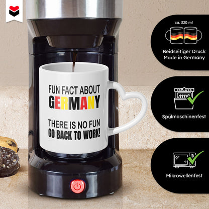 22Feels® Lustige Tasse mit Spruch: - Büro Geschenkidee (Herzhenkel, Weiss, 320ml)-Tasse Weiss Herzhenkel 320ml-22Feels