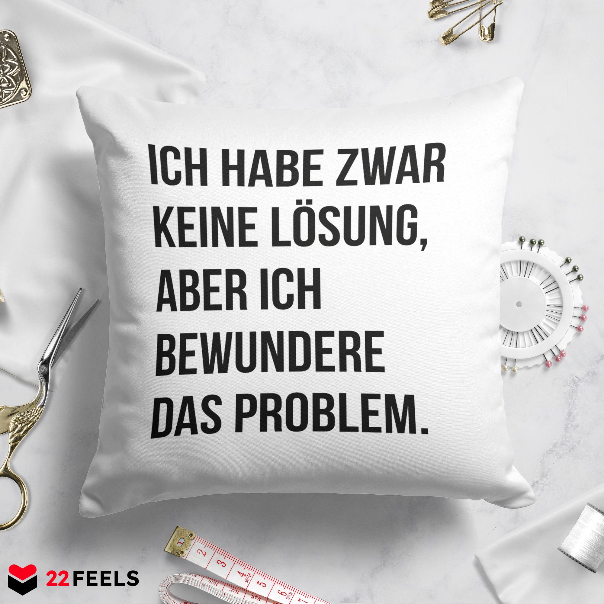 22Feels® Lustiges Kissen mit Spruch: Ich habe zwar keine Lösung - Büro Geschenkidee (Weiss 40x40cm)-Kissen Weiss 40x40-22Feels