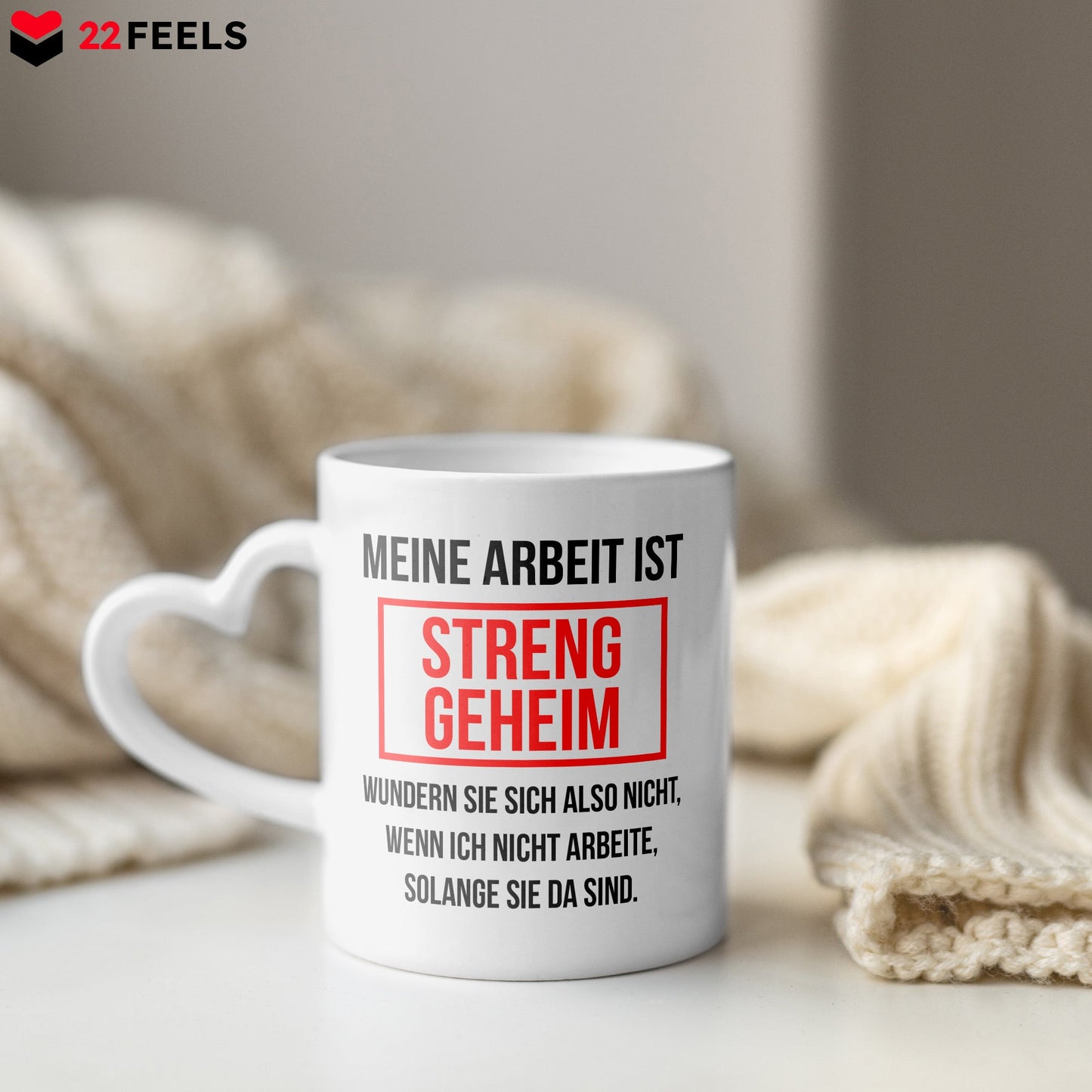 22Feels® Lustige Tasse mit Spruch: - Büro Geschenkidee (Herzhenkel, Weiss, 320ml)-Tasse Weiss Herzhenkel 320ml-22Feels