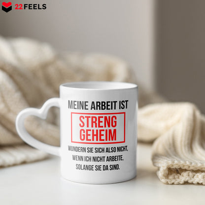 22Feels® Lustige Tasse mit Spruch: - Büro Geschenkidee (Herzhenkel, Weiss, 320ml)-Tasse Weiss Herzhenkel 320ml-22Feels