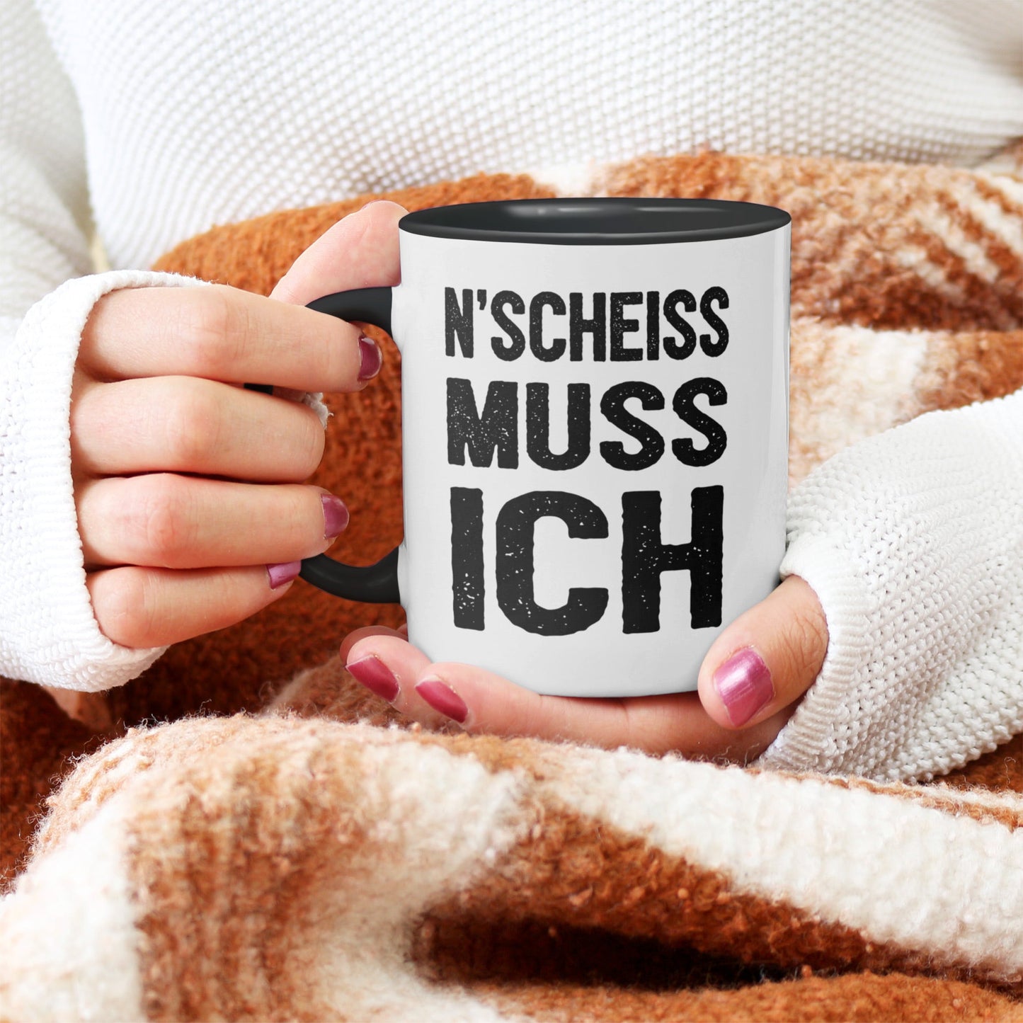 22Feels® Lustige Tasse mit Spruch: N'Scheiss Muss Ich - Büro Geschenkidee (Weiss-Schwarz, 320ml)-TwoTone Tasse Weiss-Schwarz 320ml-22Feels