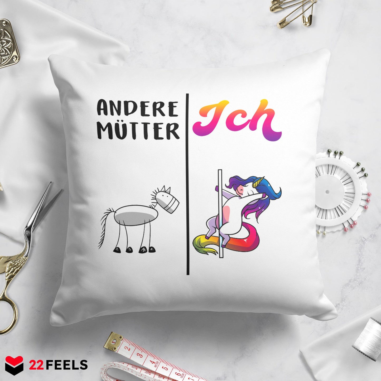 22Feels® Mama Geschenk - Kissen mit Spruch: Andere Mütter Ich (Einhorn) (Weiss 40x40cm)-Kissen Weiss 40x40-22Feels