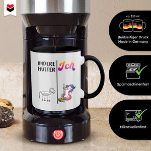 22Feels® Mama Geschenk - Tasse mit Spruch: Andere Mütter Ich (Einhorn) (Weiss-Schwarz, 320ml)-TwoTone Tasse Weiss-Schwarz 320ml-22Feels