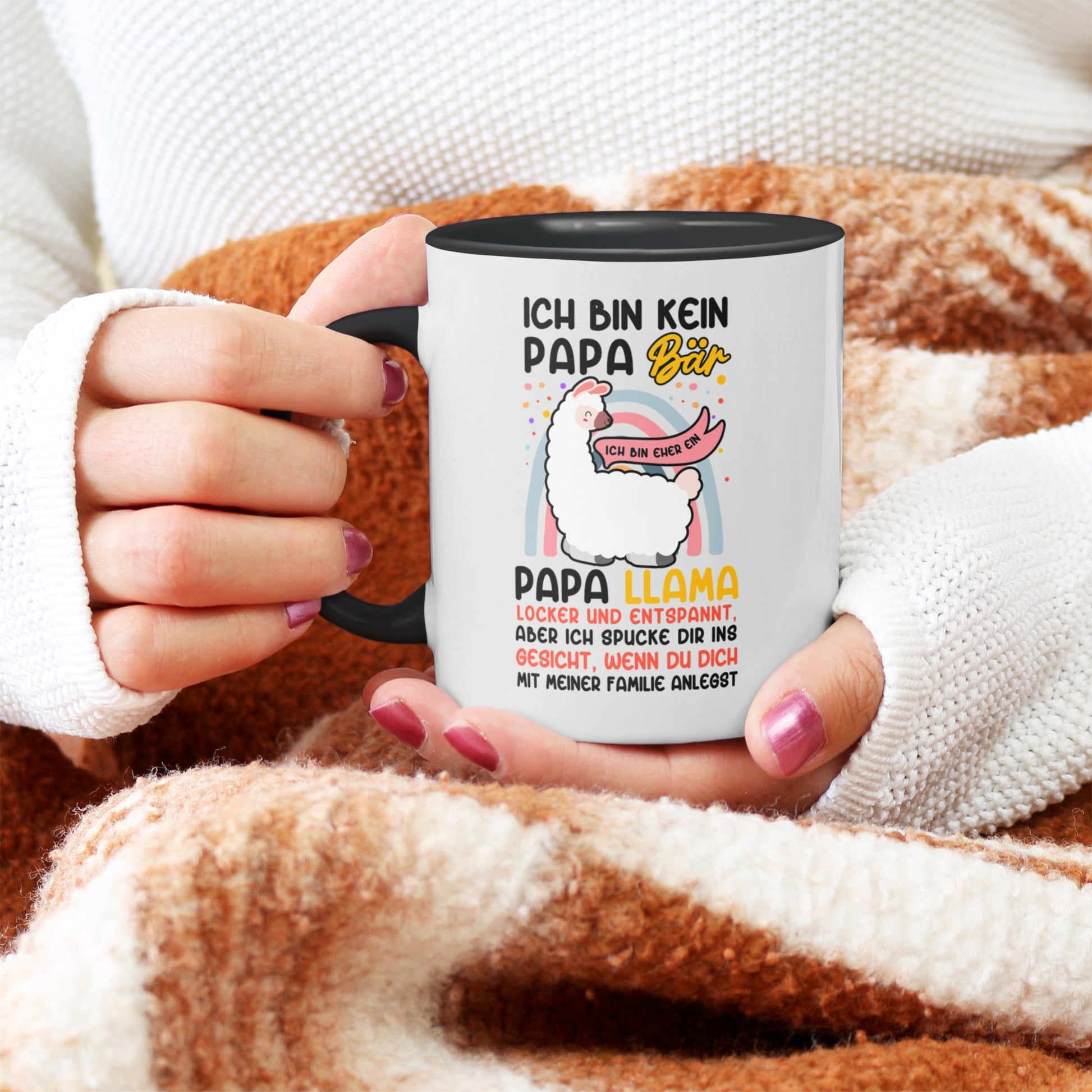 22Feels® Papa Geschenk - Tasse mit Spruch: Kein Bär sondern Llama (Weiss-Schwarz, 320ml)-TwoTone Tasse Weiss-Schwarz 320ml-22Feels