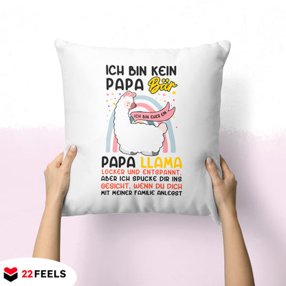 22Feels® Papa Geschenk - Kissen mit Spruch: Kein Bär sondern Llama (Weiss 40x40cm)-Kissen Weiss 40x40-22Feels