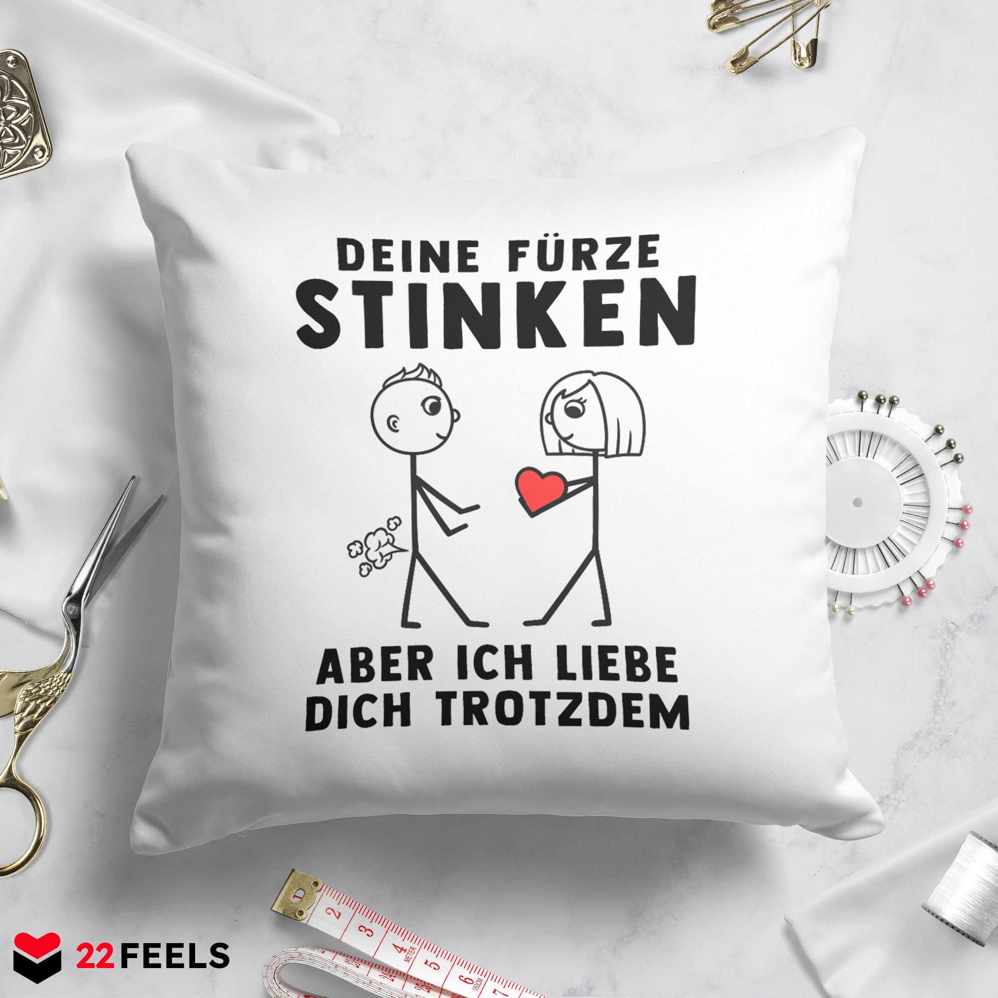 22Feels® ORIGINAL Kissen - Männer Geschenk - Spruch: Deine Fürze Stinken (Weiss, 40x40cm)-Kissen Weiss 40x40-22Feels