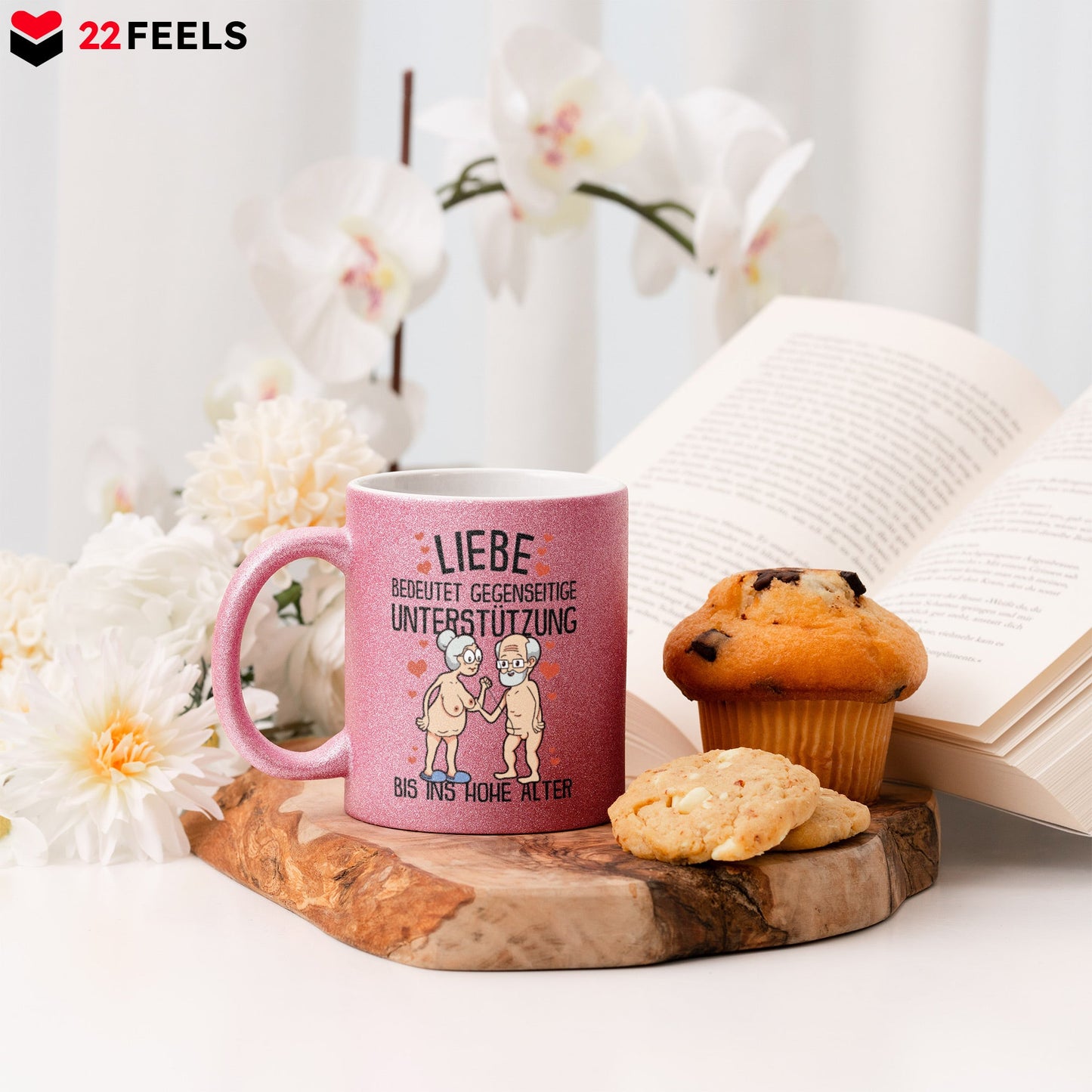 22Feels® Paar Geschenk zum Jahrestag, Hochzeitstag, Valentinstag etc. - Glitzertasse mit Spruch: Liebe bedeutet (Pink, 320ml)-Glitzertasse Pink 320ml-22Feels