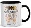 22Feels® Paar Geschenk zum Jahrestag, Hochzeitstag, Valentinstag etc. - Tasse mit Spruch: Liebe kennt kein Alter (Weiss-Schwarz, 320ml)-TwoTone Tasse Weiss-Schwarz 320ml-22Feels