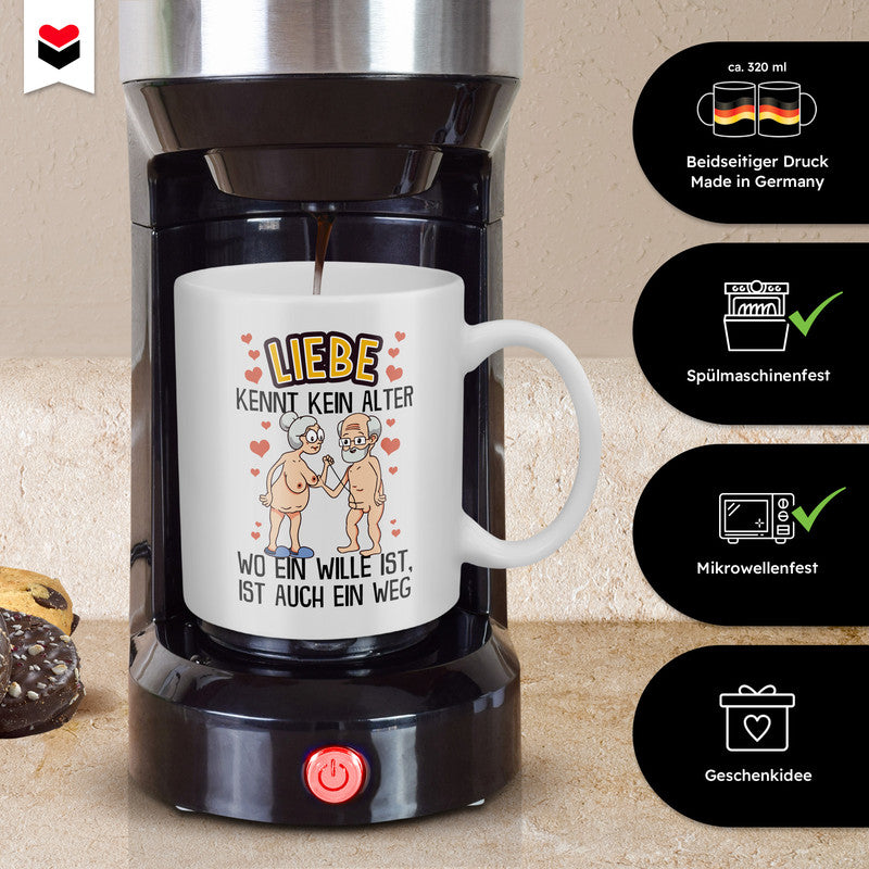 22Feels® Geschenk für Paare - Spruch: Liebe Kennt Kein Alter (Weiss, 320ml)-Weisse Tasse 320ml-22Feels