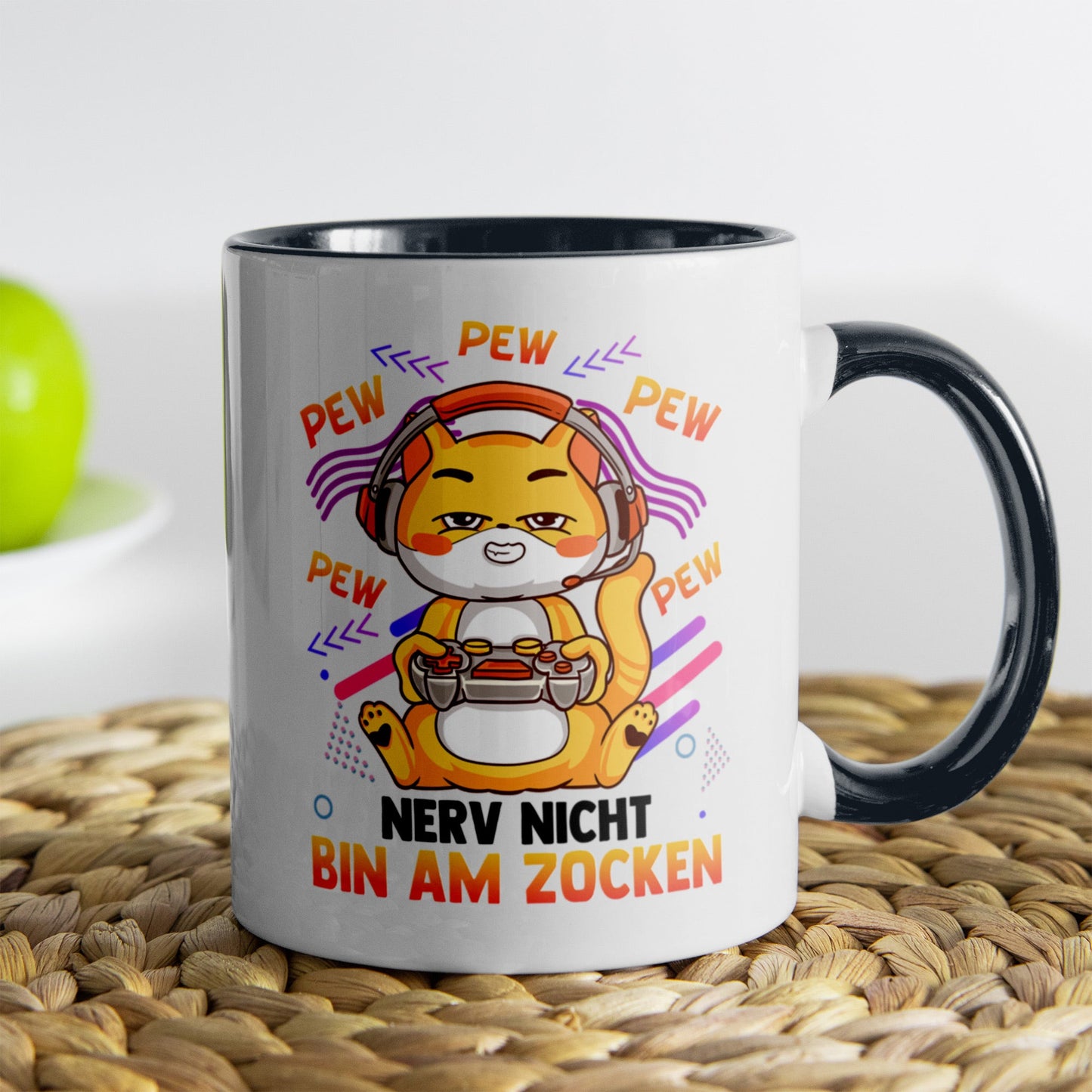 22Feels® Geschenk für Gamer - Tasse mit Spruch: Nerv Nicht, Bin Am Zocken (Weiss-Schwarz, 320ml)-TwoTone Tasse Weiss-Schwarz 320ml-22Feels