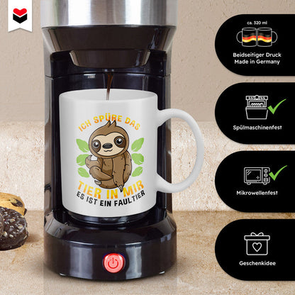 22Feels® Tasse mit Faultier Tiermotiv - Büro Geschenkidee - Spruch: Ich Spüre Das Tier In Mir (Weiss, 320ml)-Weisse Tasse 320ml-22Feels