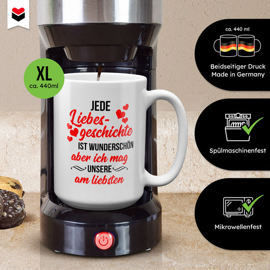 22Feels® Pärchen Geschenk zum Jahrestag, Hochzeitstag, Valentinstag etc. - XL Tasse mit Spruch: Jede Liebesgeschichte (Weiss, 440ml)-Weisse XL Tasse 440ml-22Feels