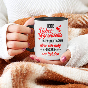 22Feels® Pärchen Geschenk zum Jahrestag, Hochzeitstag, Valentinstag etc. - Tasse mit Spruch: Jede Liebesgeschichte (Weiss-Schwarz, 320ml)-TwoTone Tasse Weiss-Schwarz 320ml-22Feels