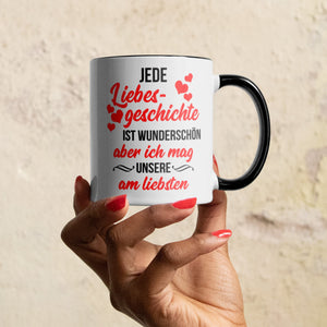 22Feels® Pärchen Geschenk zum Jahrestag, Hochzeitstag, Valentinstag etc. - Tasse mit Spruch: Jede Liebesgeschichte (Weiss-Schwarz, 320ml)-TwoTone Tasse Weiss-Schwarz 320ml-22Feels