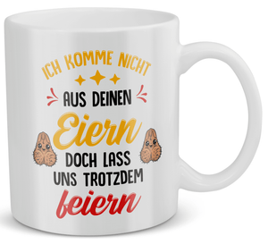 22Feels® Geschenk für Stiefpapas - Tasse mit Spruch: Lass Uns Trotzdem Feiern (Weiss, 320ml)-Weisse Tasse 320ml-22Feels