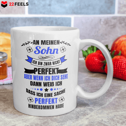 22Feels® Geschenk für Söhne - Tasse mit Spruch: Ich Bin Zwar Nicht Perfekt (Weiss, 320ml)-Weisse Tasse 320ml-22Feels