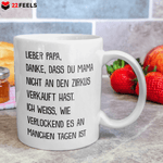 22Feels® Geschenk für Papas - Tasse mit Spruch: Zirkus Mama (Weiss, 320ml)-Weisse Tasse 320ml-22Feels