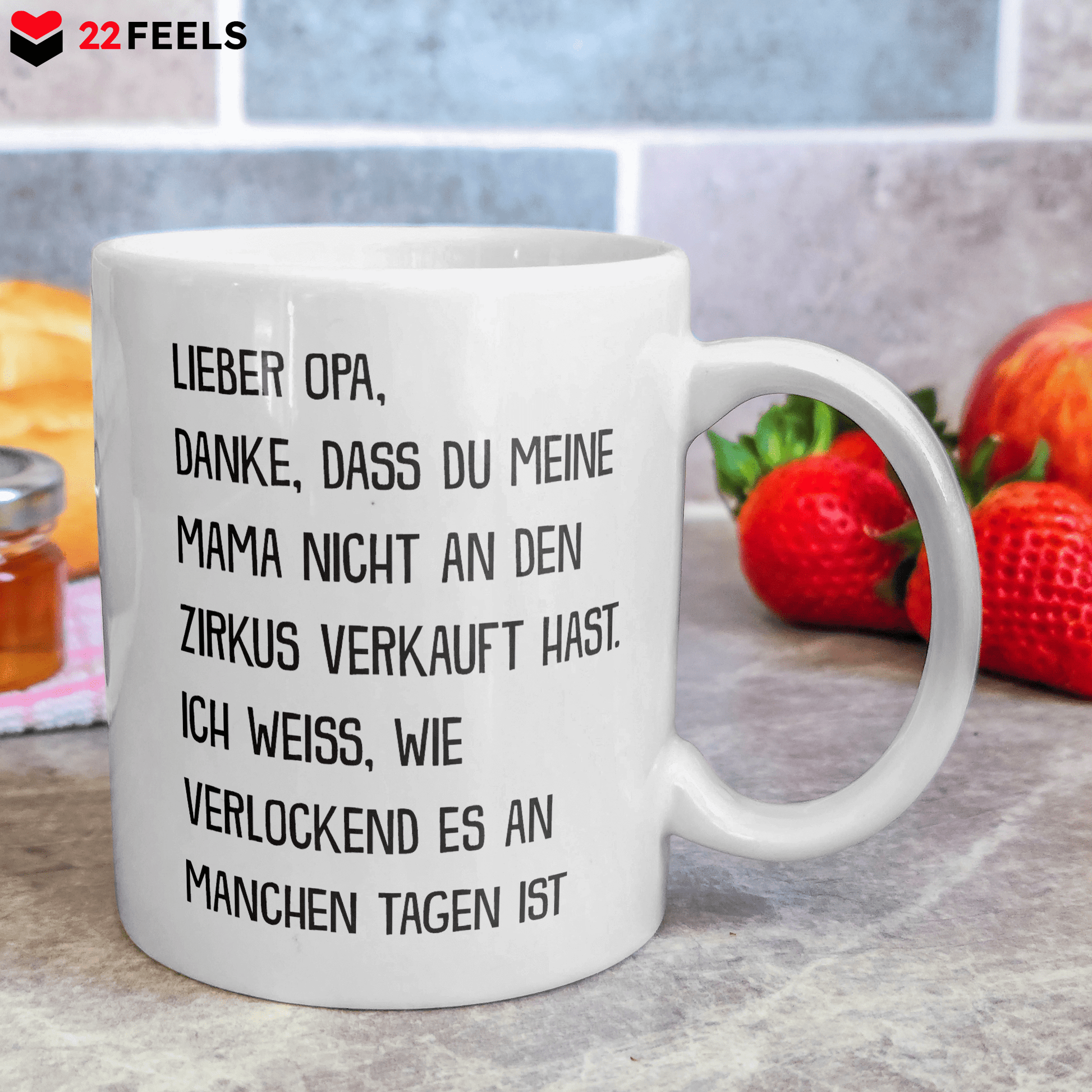 22Feels® Geschenk für Opas - Tasse mit Spruch: Zirkus Mama (Weiss, 320ml)-Weisse Tasse 320ml-22Feels